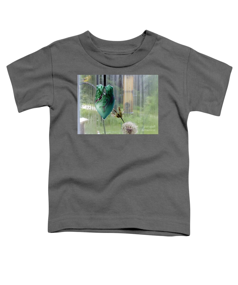 Dreamy Toddler T-Shirt featuring the photograph Rainy Morning At The Bird Feeder by Rosanne Licciardi