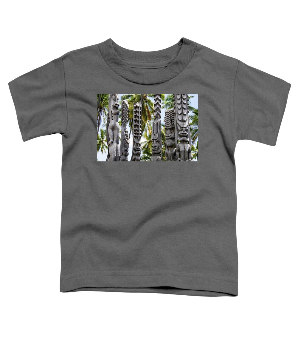 Hawaii Toddler T-Shirt featuring the photograph Refuge Crew by Reefyarea