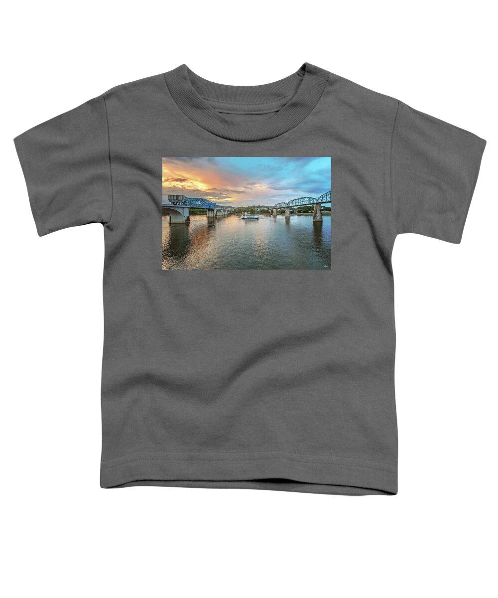 Walnut Street Toddler T-Shirt featuring the photograph The Southern Belle Between The Bridges by Steven Llorca