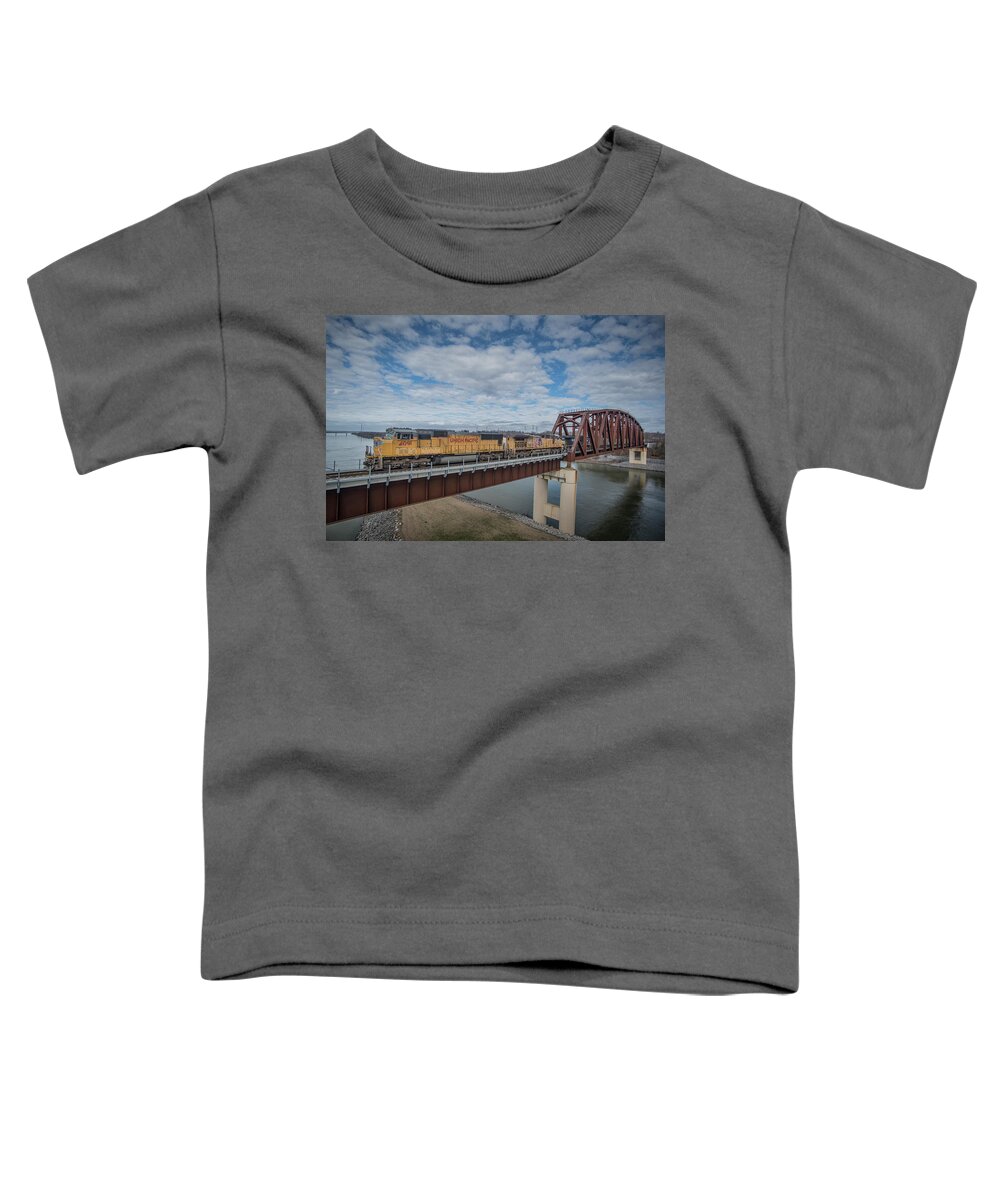 Railroad Toddler T-Shirt featuring the photograph Union Pacific 4091 at Gilbertsville Ky by Jim Pearson