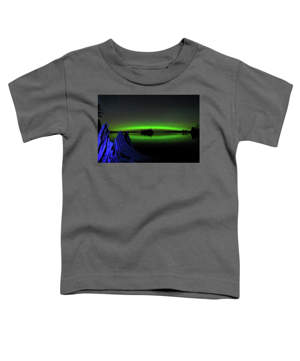Northern Lights Toddler T-Shirt featuring the photograph Northern Lights over Boulder Lake #9 by Shixing Wen