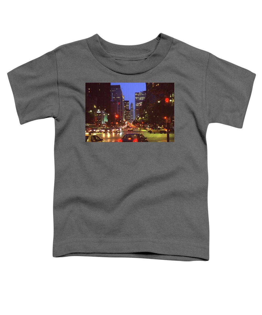 Chicago Toddler T-Shirt featuring the photograph Chicago Life 9 by Mike McGlothlen