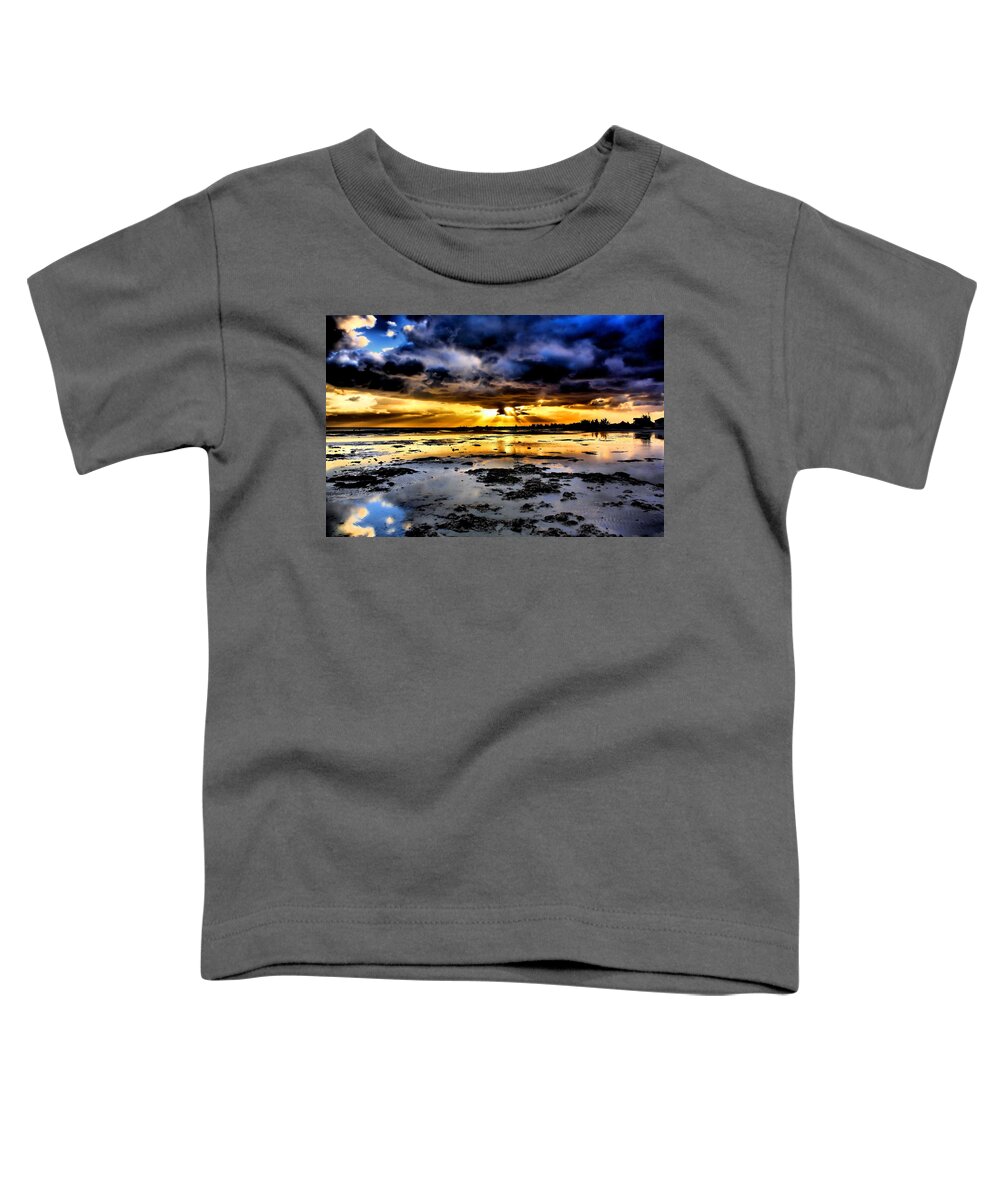 Sunset Toddler T-Shirt featuring the photograph Dramatic Sunset by Montez Kerr