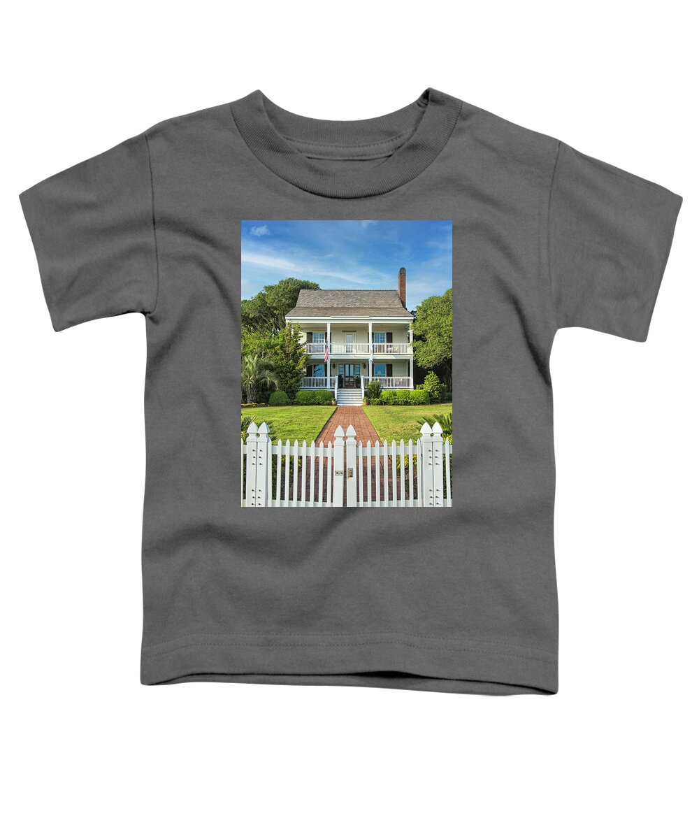 Storic Toddler T-Shirt featuring the photograph Historic Home in Beaufort by the Sea by Bob Decker