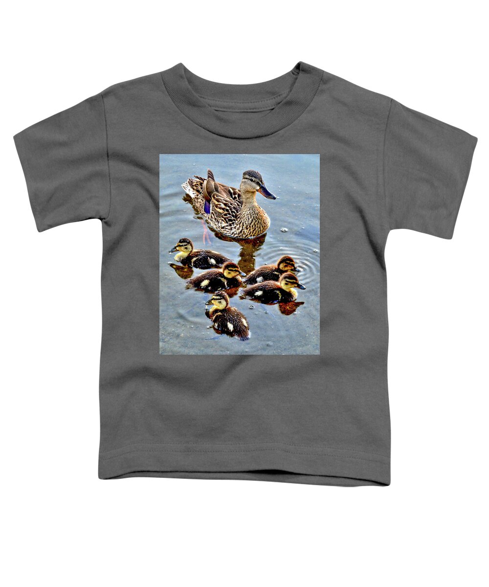 Baby Ducks Toddler T-Shirt featuring the photograph Mama by Susie Loechler