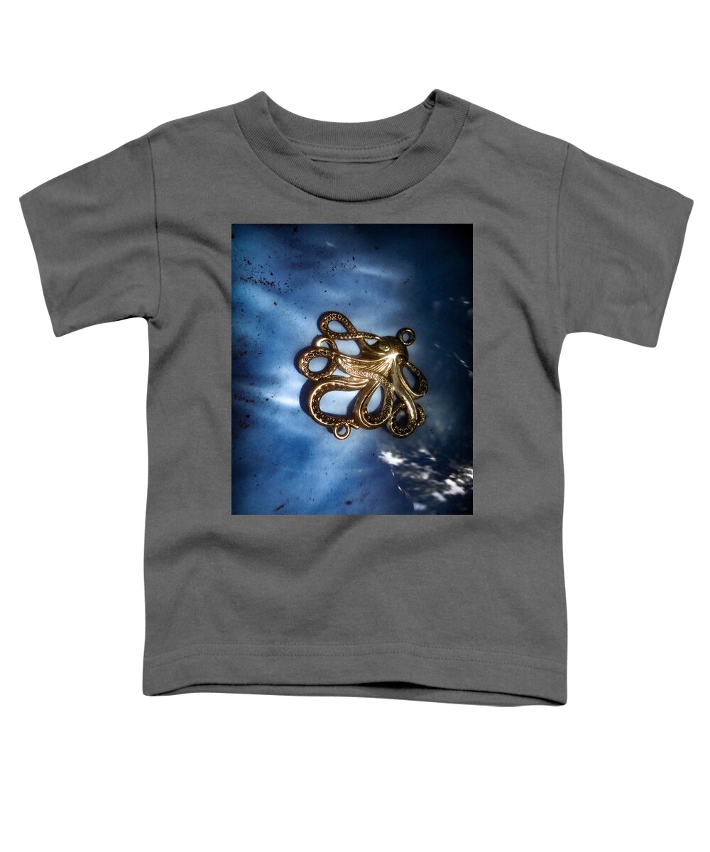 Octopus Toddler T-Shirt featuring the photograph Metal Octopus in Water by W Craig Photography