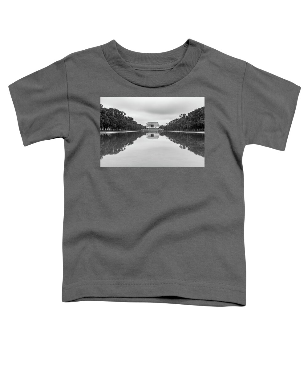 Lincoln Memorial Toddler T-Shirt featuring the photograph Monochrome Memorial by Robert Miller