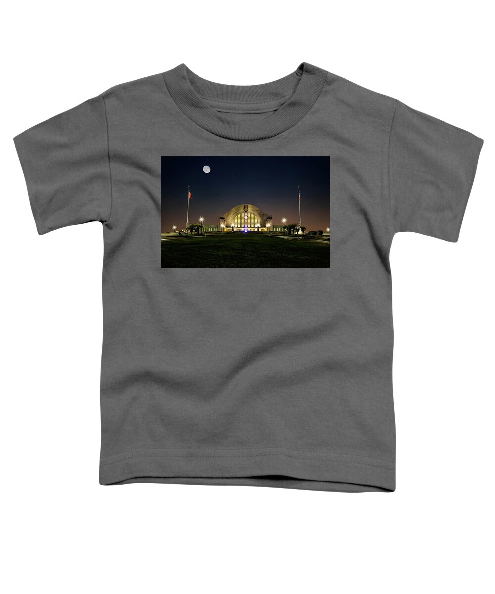 City Toddler T-Shirt featuring the photograph Moonlight Over Union Terminal by Ed Taylor