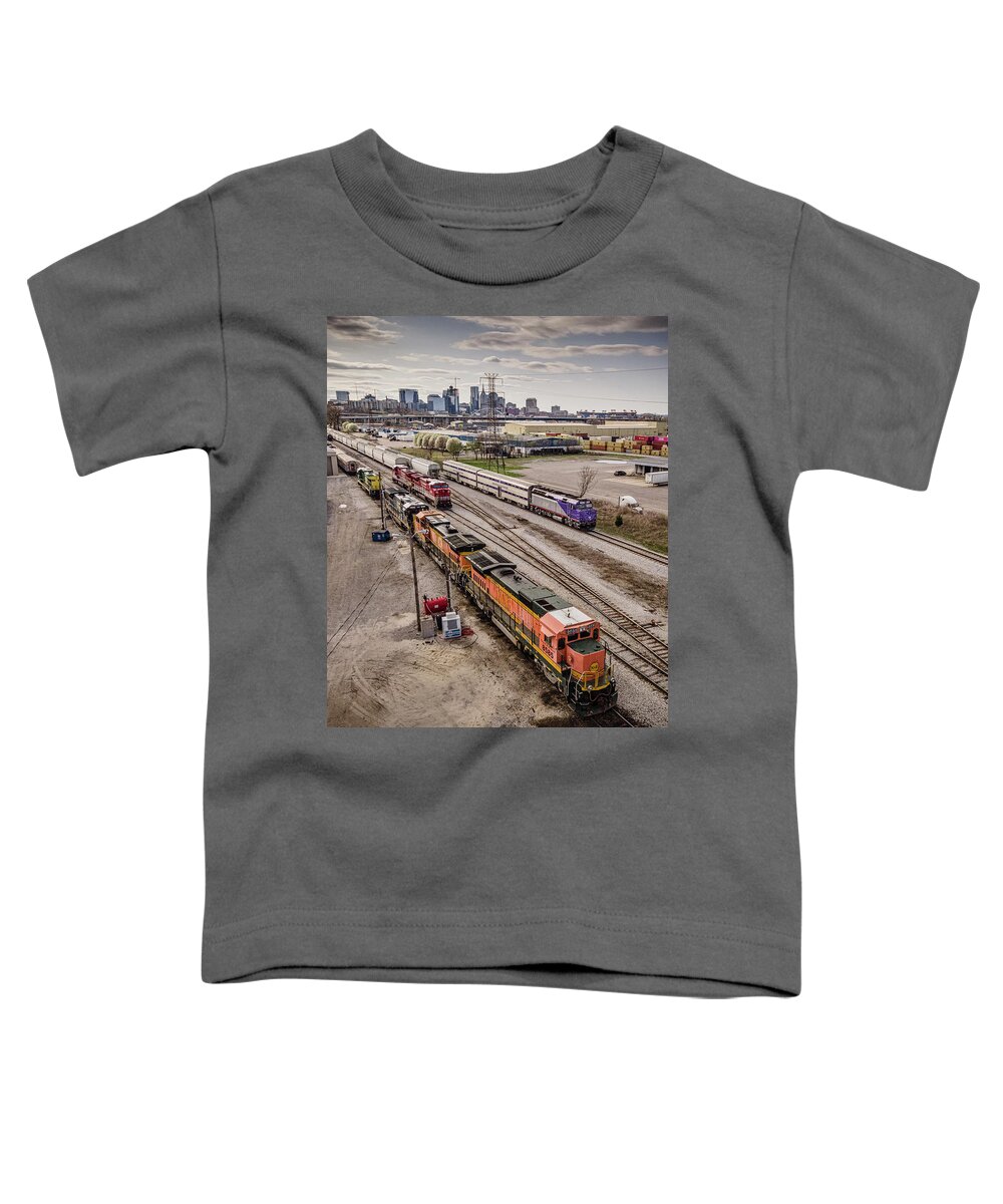 Railroad Toddler T-Shirt featuring the photograph Music City Star westbound to downtown Nashville TN by Jim Pearson