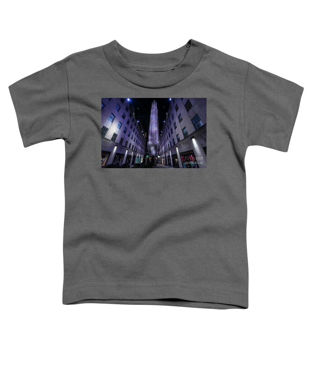 2020 Toddler T-Shirt featuring the photograph Rockefeller Center at Night by Stef Ko