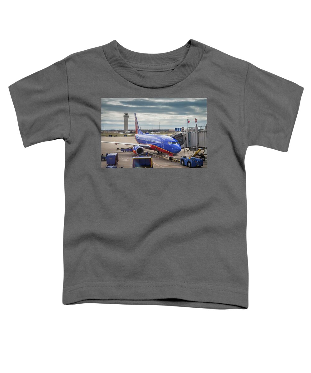 Southwest Airlines Toddler T-Shirt featuring the photograph Southwest Airlines in Austin Texas by Robert Bellomy