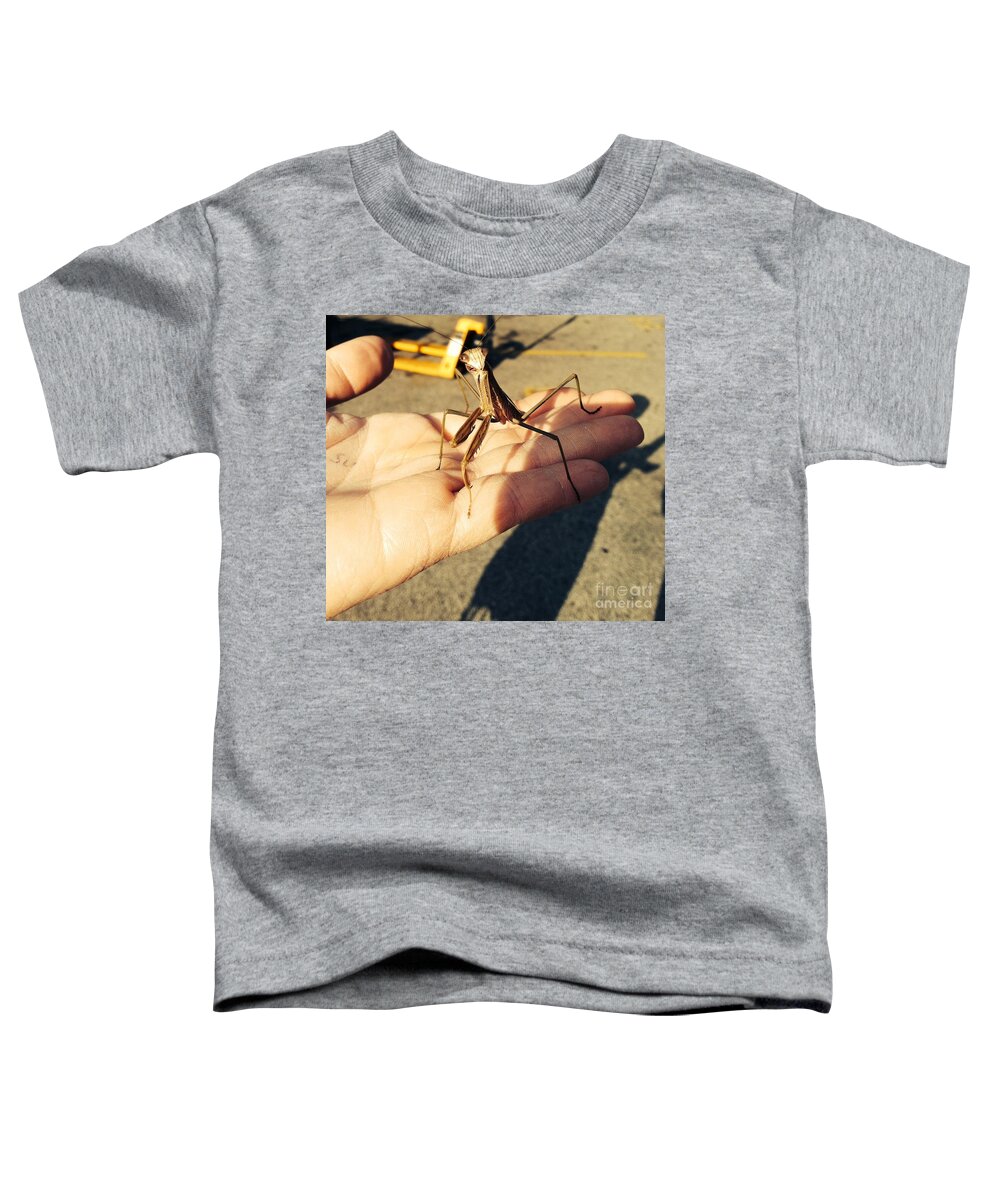 Praying Mantis Toddler T-Shirt featuring the photograph Alien amongst Us by Michael Krek