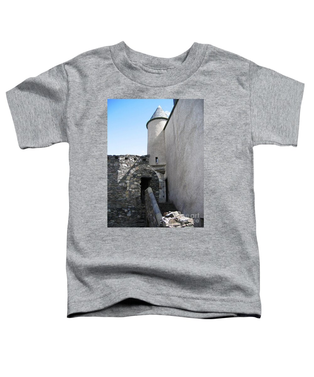 Dunstaffnage Castle Toddler T-Shirt featuring the photograph Dunstaffnage Tower by Denise Railey