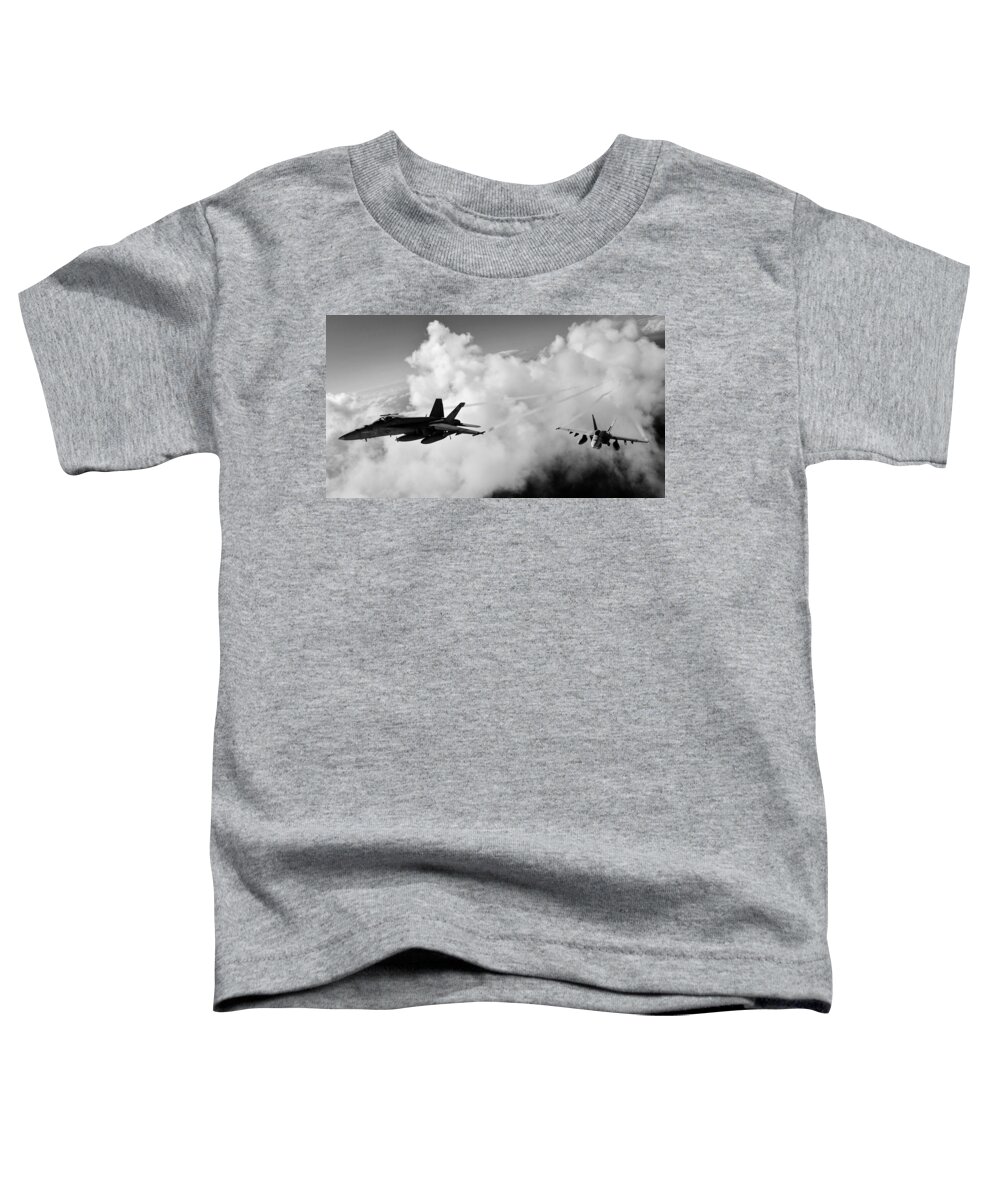 F18 Toddler T-Shirt featuring the photograph In The Nest by Benjamin Yeager