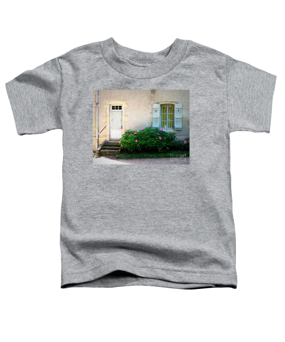 Doors And Windows Toddler T-Shirt featuring the photograph Simply Charming by Lainie Wrightson