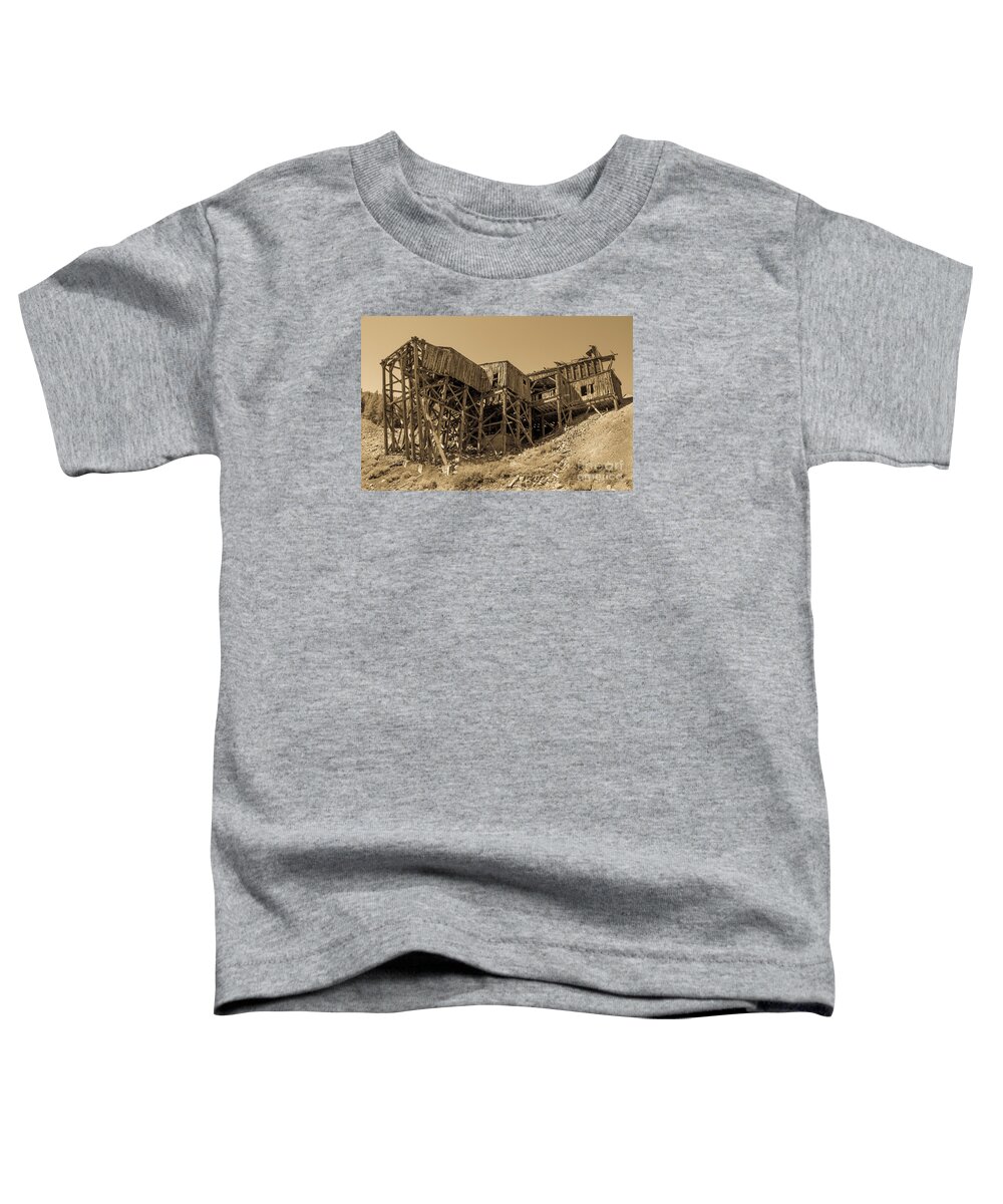 Terminal Toddler T-Shirt featuring the photograph Tramway Headhouse by Robert Bales