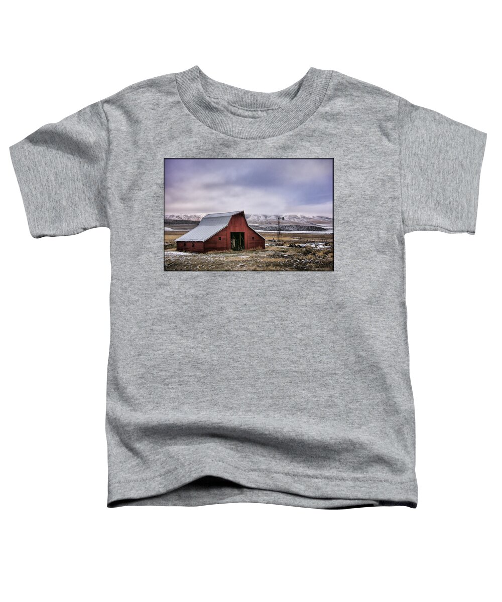 Barn Toddler T-Shirt featuring the photograph Country Barn by Erika Fawcett
