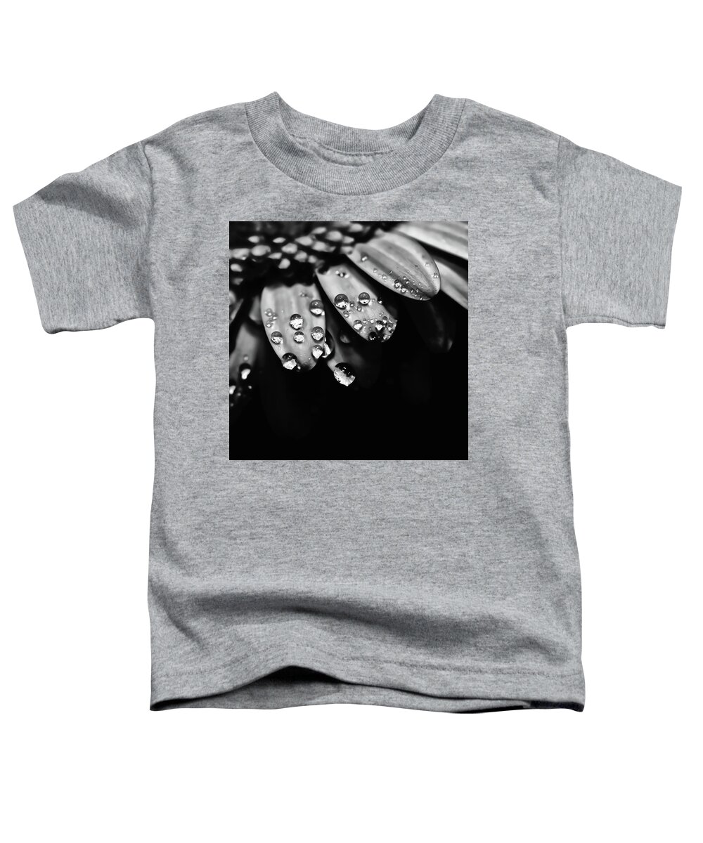 Dew Drops Toddler T-Shirt featuring the photograph Dew Drops by David Patterson