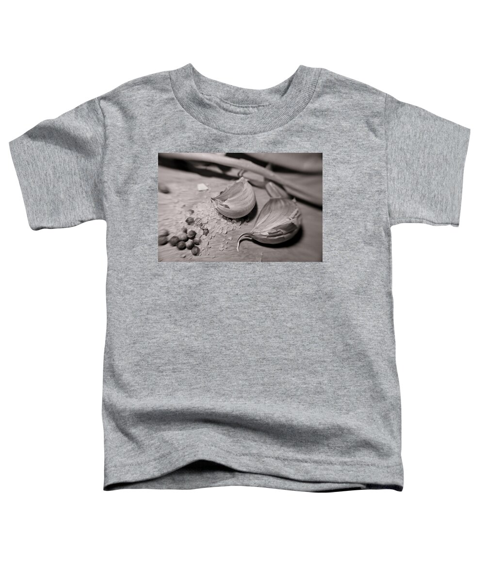 Food Toddler T-Shirt featuring the photograph Garlic ready. by Elena Perelman