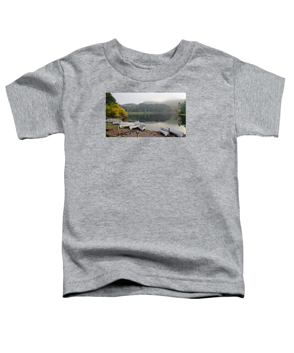 Boats Toddler T-Shirt featuring the photograph Glencorse reflection. by Elena Perelman