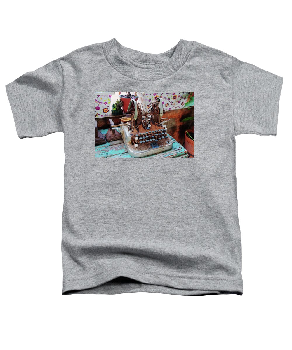 Mexico Toddler T-Shirt featuring the photograph Mexican Typewriter by Bert Peake