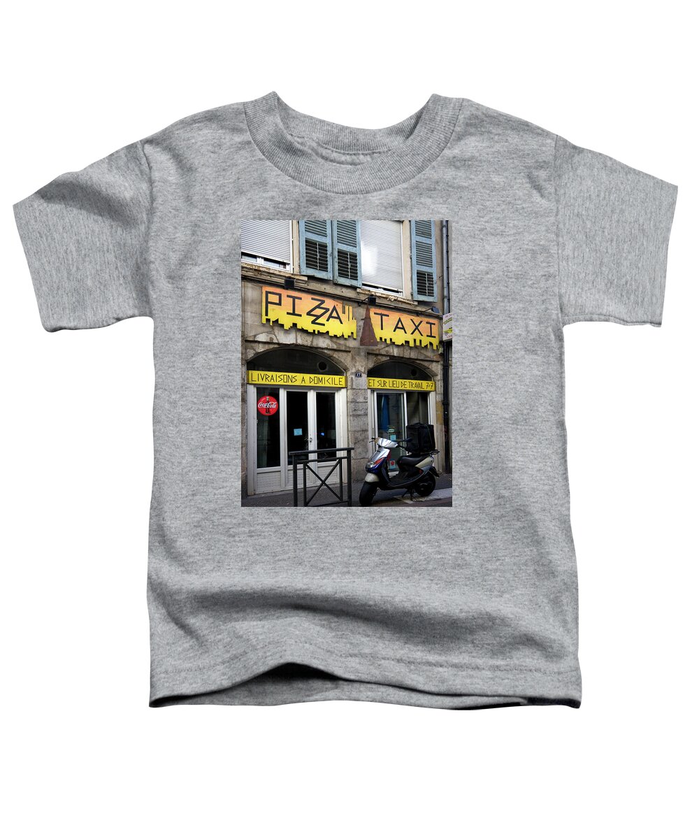 Pizza Shop Toddler T-Shirt featuring the photograph Motorbike Pizza Delivery by Sally Weigand