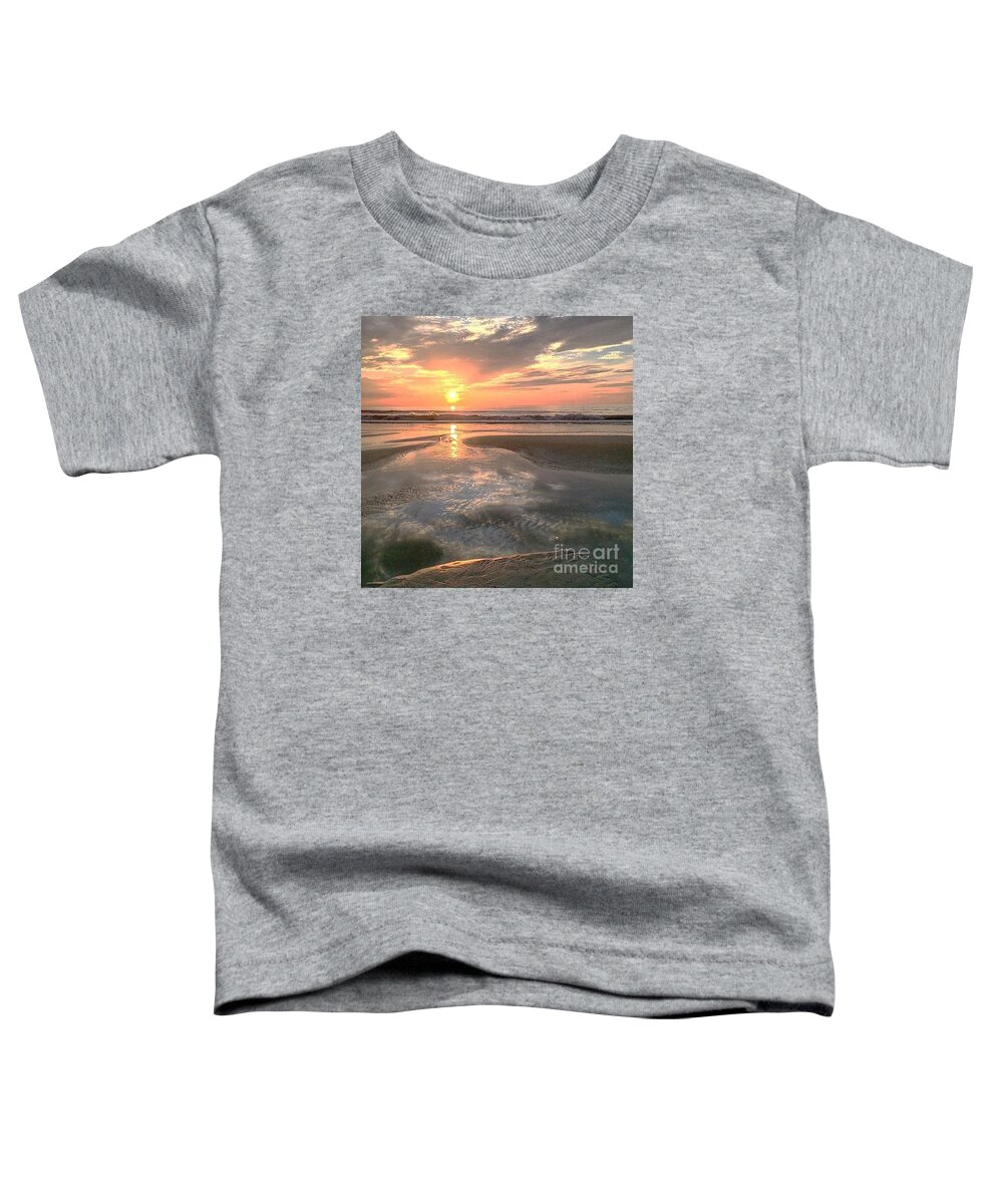  Toddler T-Shirt featuring the photograph Pouring out by LeeAnn Kendall