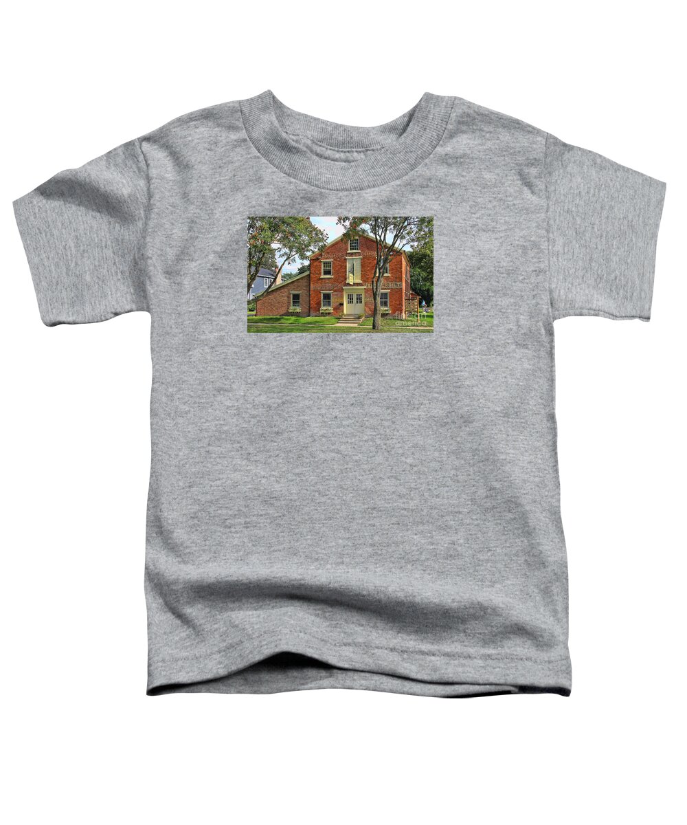 Buttergilt Building Toddler T-Shirt featuring the photograph The Buttergilt Building Maumee Ohio 2552 by Jack Schultz