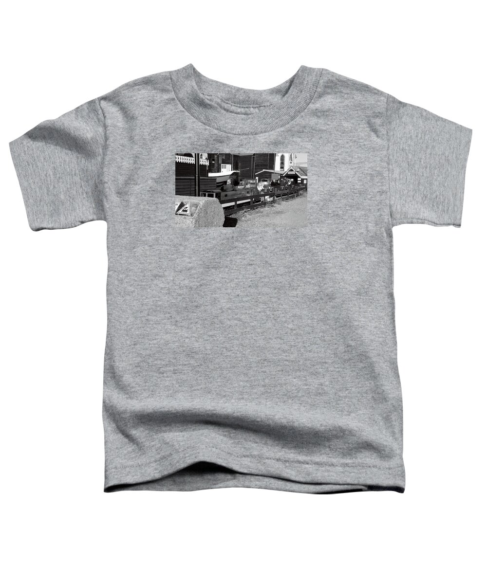 Hastings Toddler T-Shirt featuring the photograph The ride by Pedro Fernandez