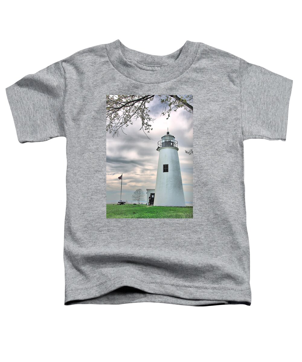 Lighthouse Toddler T-Shirt featuring the photograph Turkey Point Lighthouse by Mark Fuller