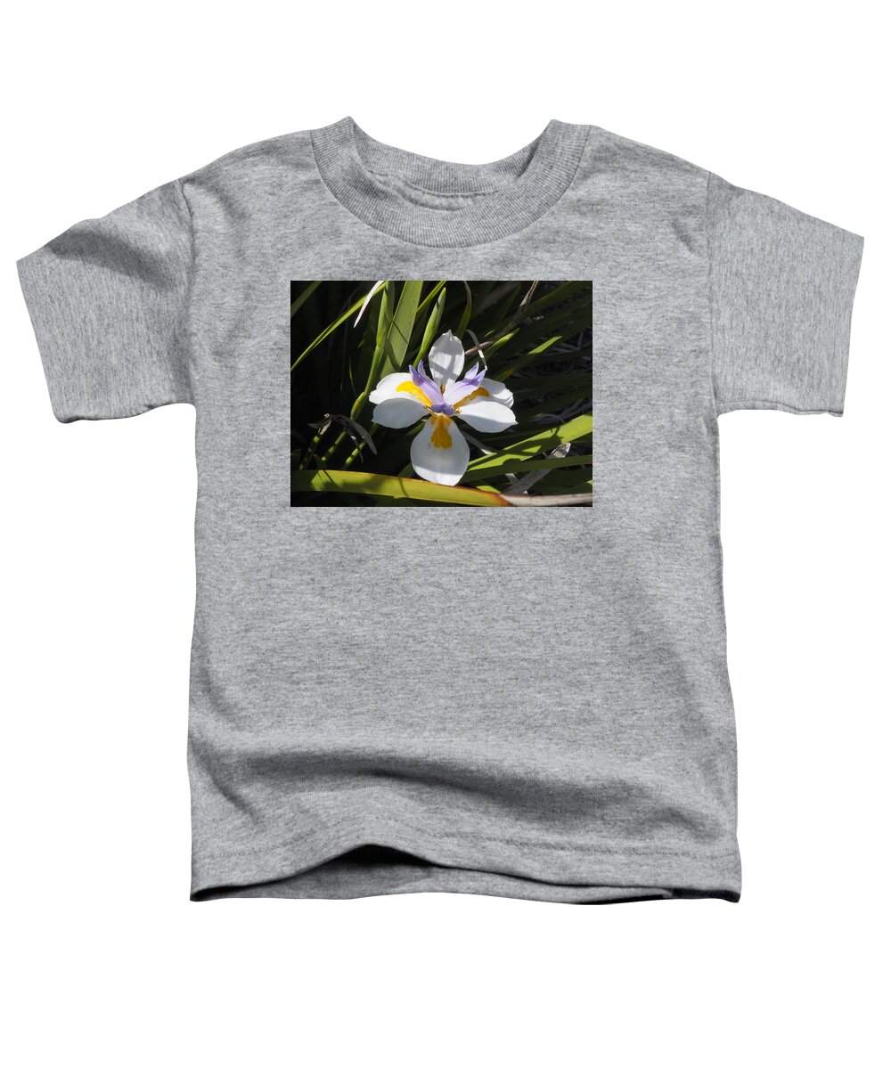 Botanical Toddler T-Shirt featuring the photograph White Daylily 3 by Richard Thomas