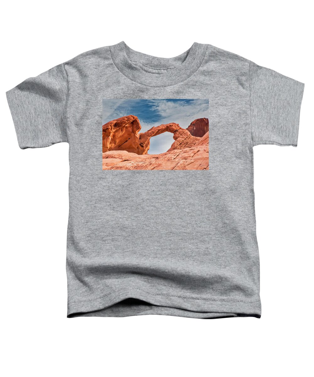 Valley Of Fire State Park Toddler T-Shirt featuring the photograph Arch Rock by Jurgen Lorenzen