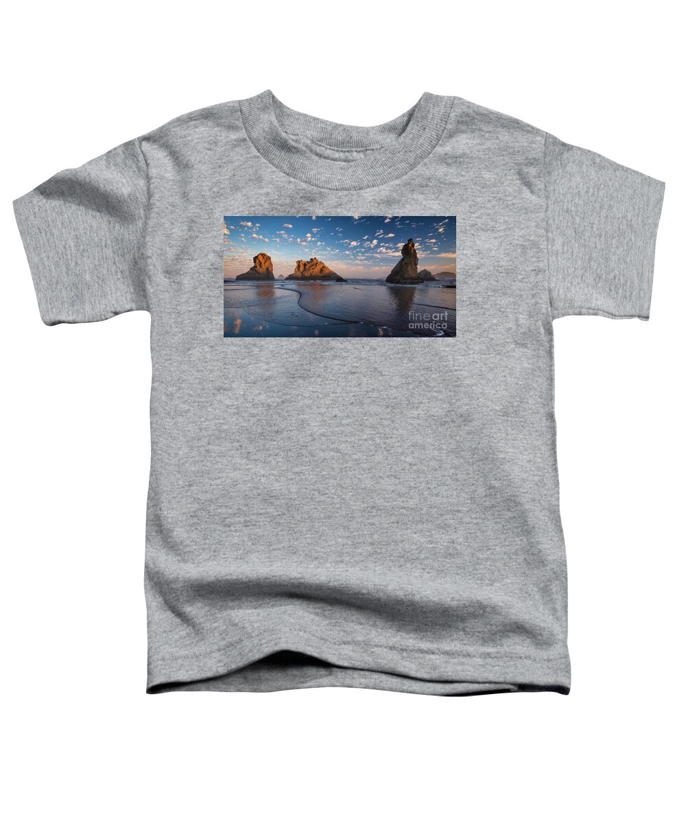 Bandon Toddler T-Shirt featuring the photograph Bandon Sunset by Doug Sturgess