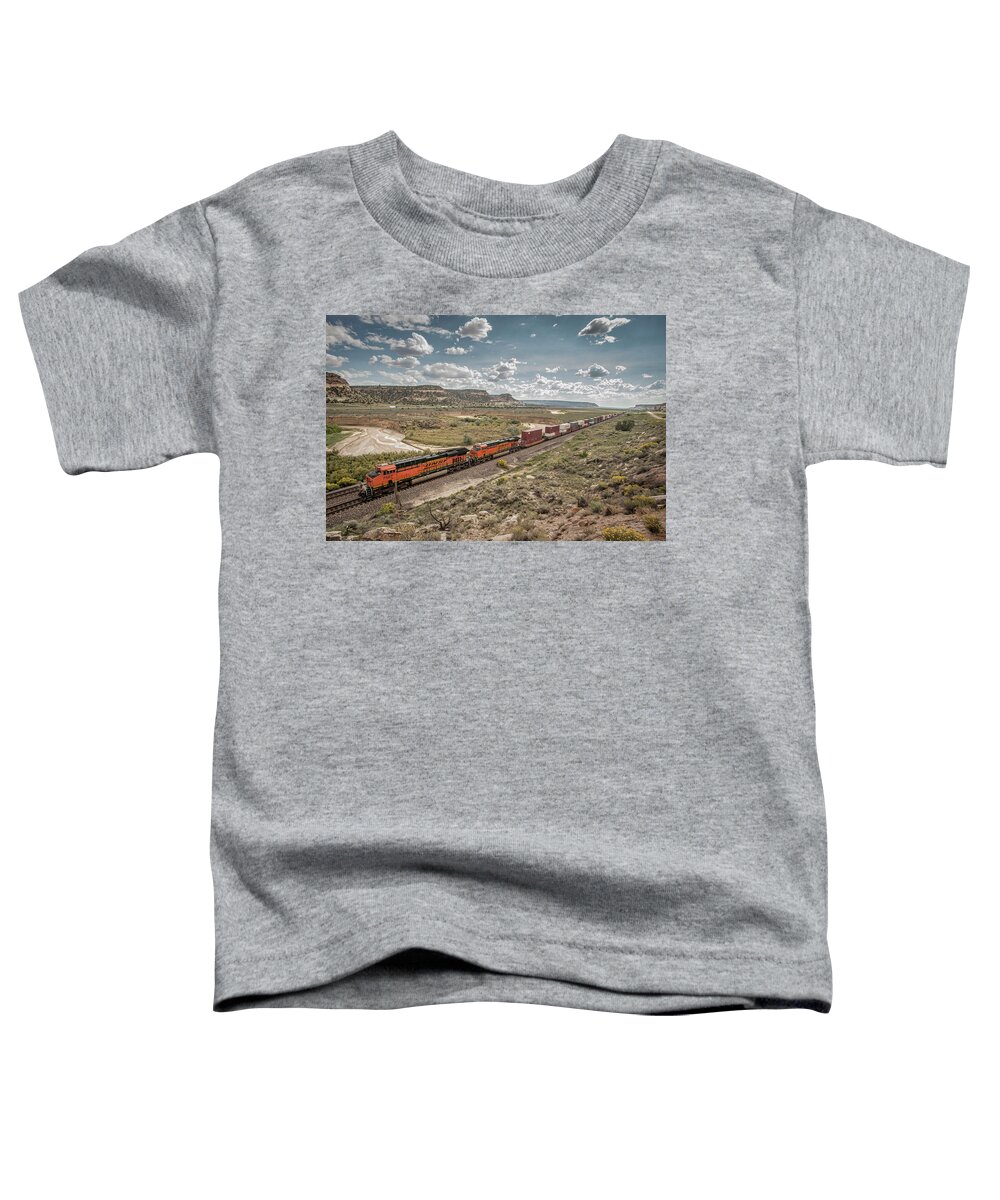 Railroad Toddler T-Shirt featuring the photograph BNSF 7567 and 7209 at Continental Divide New Mexico by Jim Pearson