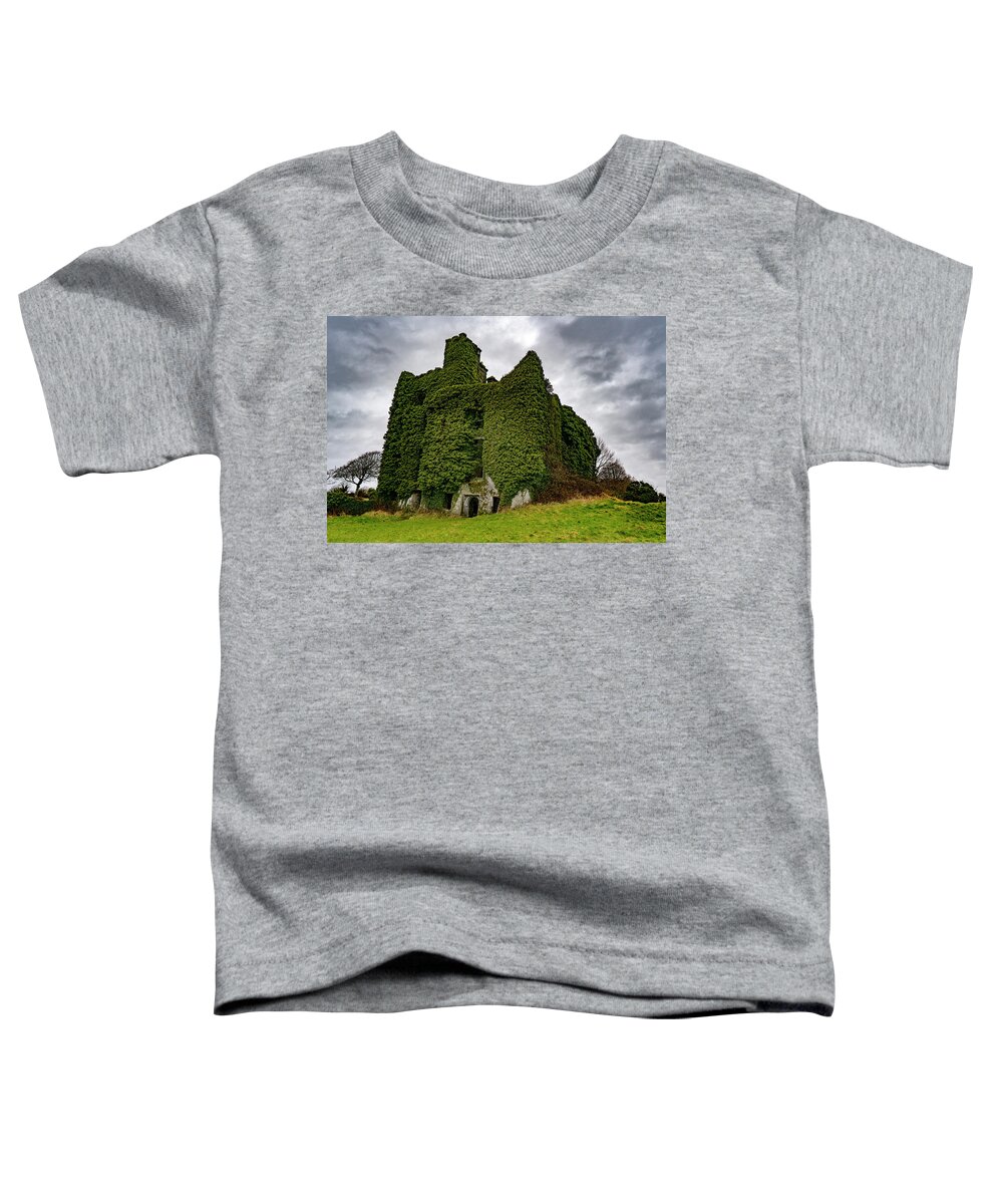 Castle Toddler T-Shirt featuring the photograph Menlo Castle by Arthur Oleary