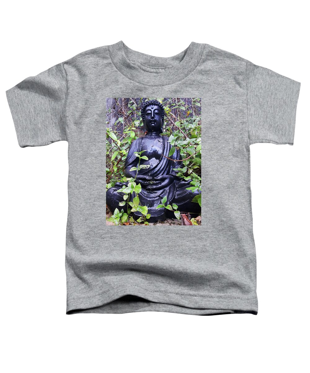  Toddler T-Shirt featuring the photograph The Visit by Ismael Cavazos