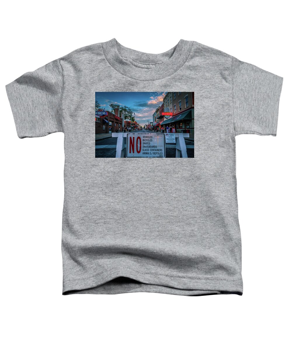 Beale Street Toddler T-Shirt featuring the photograph Beale Street by Darrell DeRosia