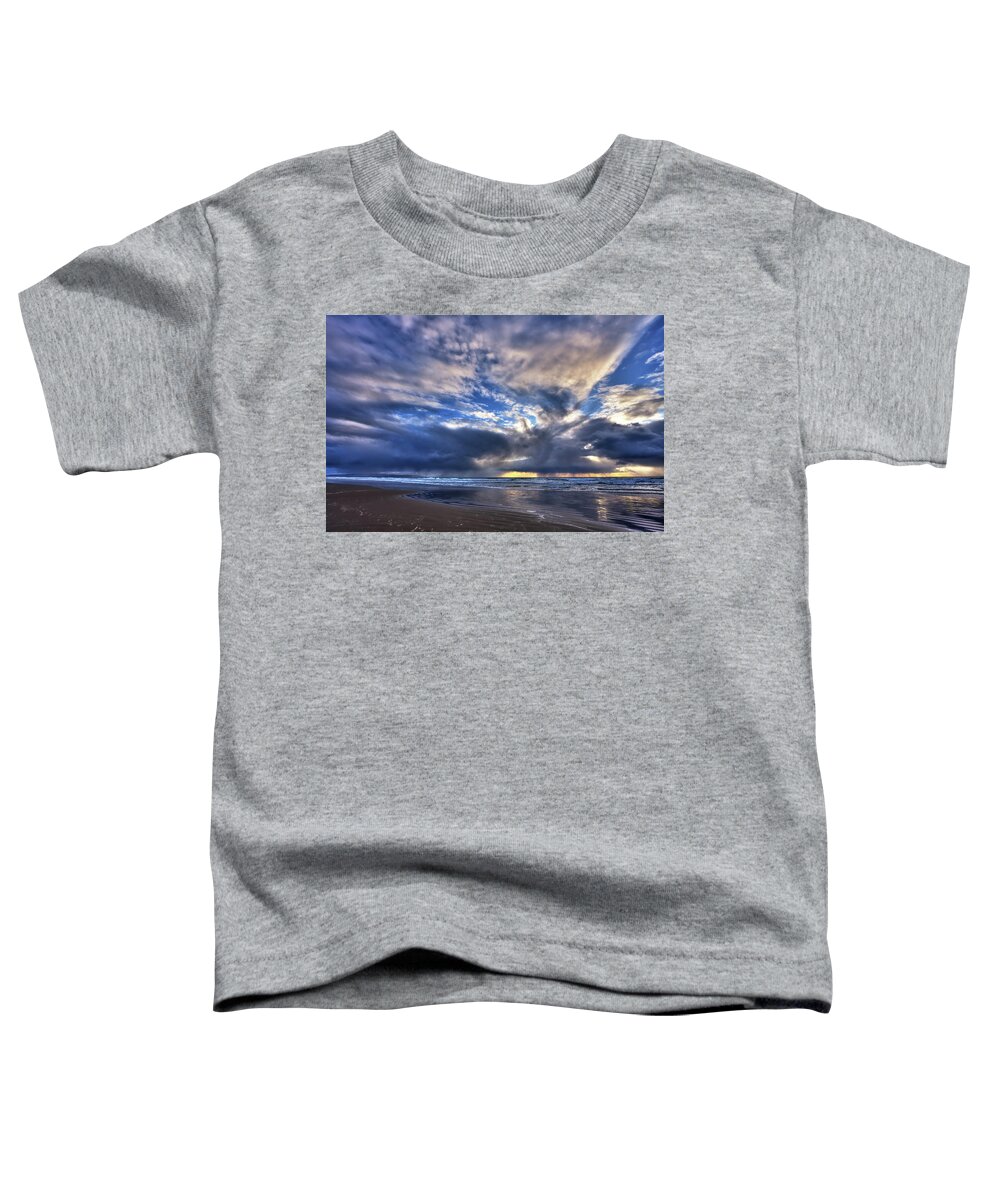 Sunset Toddler T-Shirt featuring the photograph Incoming Storm by Beth Sargent