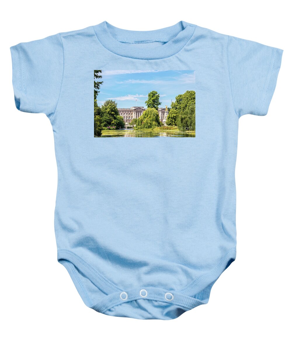 Moss Baby Onesie featuring the photograph Buckingham Palace by Susan Vineyard
