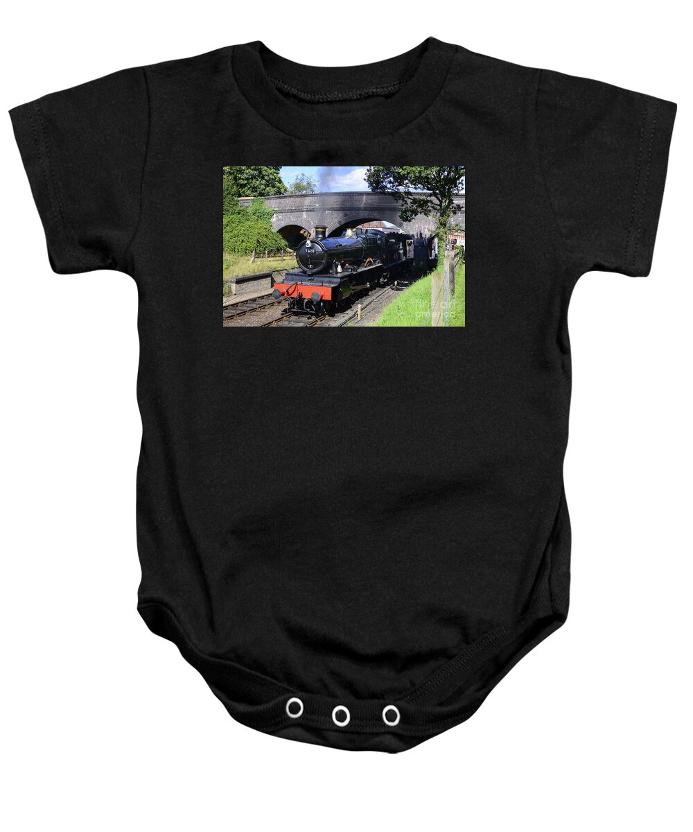 Dinsmore Manor Baby Onesie featuring the photograph Dinmore Manor 7820 by Steev Stamford