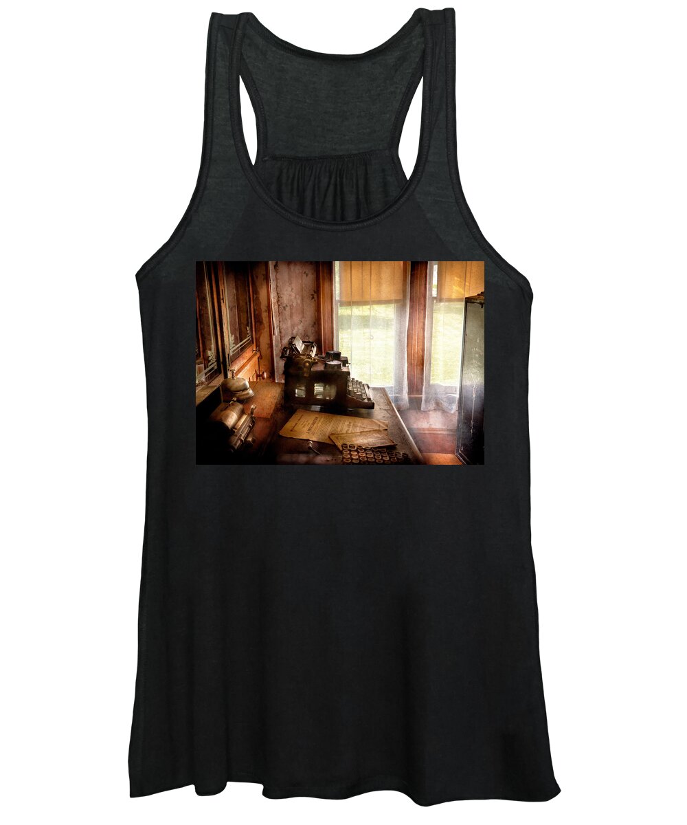 Hdr Women's Tank Top featuring the photograph Accountant - My little office by Mike Savad