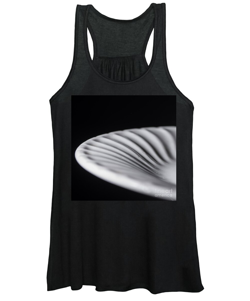 Dinner Plate Women's Tank Top featuring the photograph Dinner Plate by Art Whitton