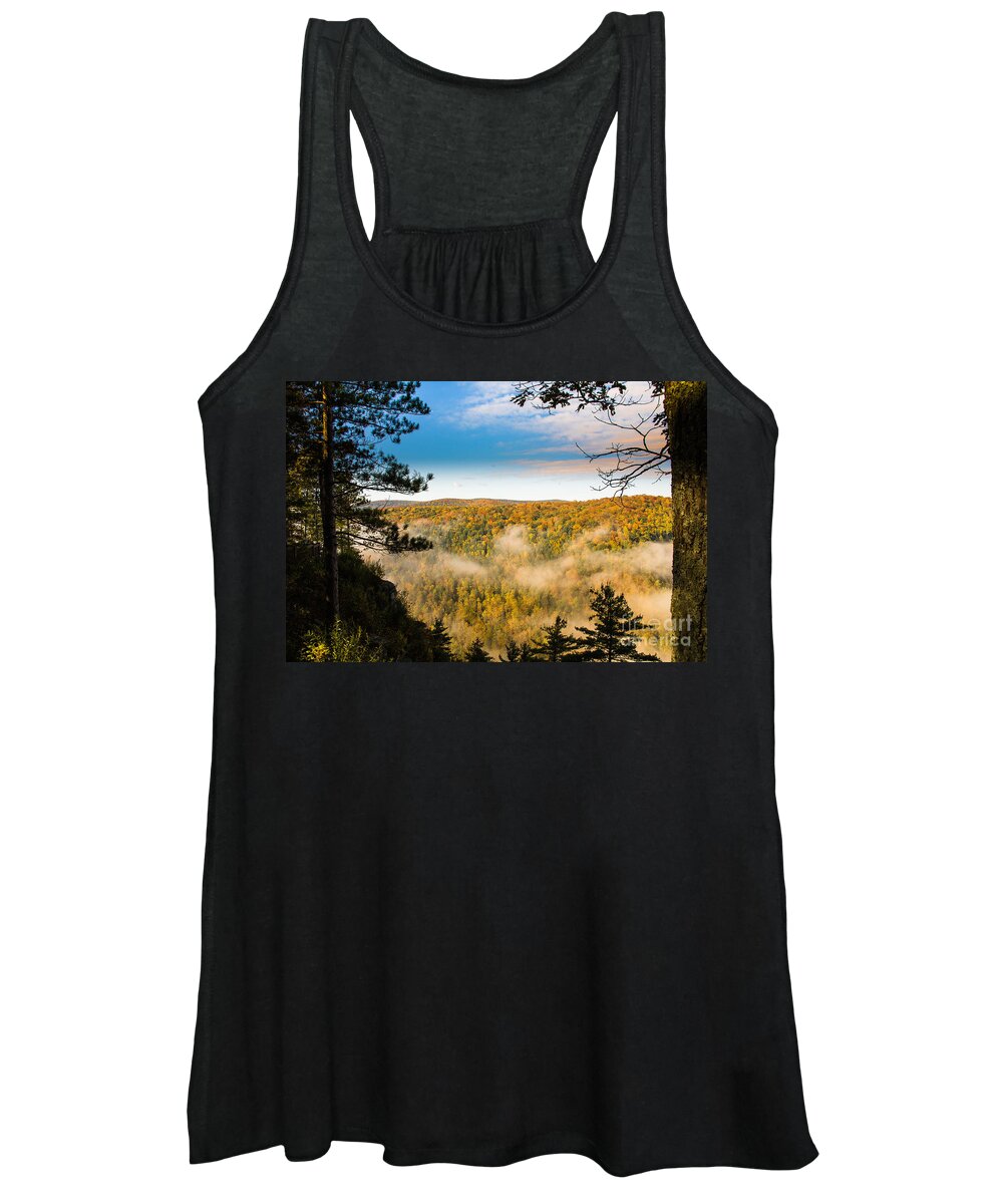 Pennsylvania Grand Canyon Women's Tank Top featuring the photograph PA Grand Canyon by Ronald Lutz