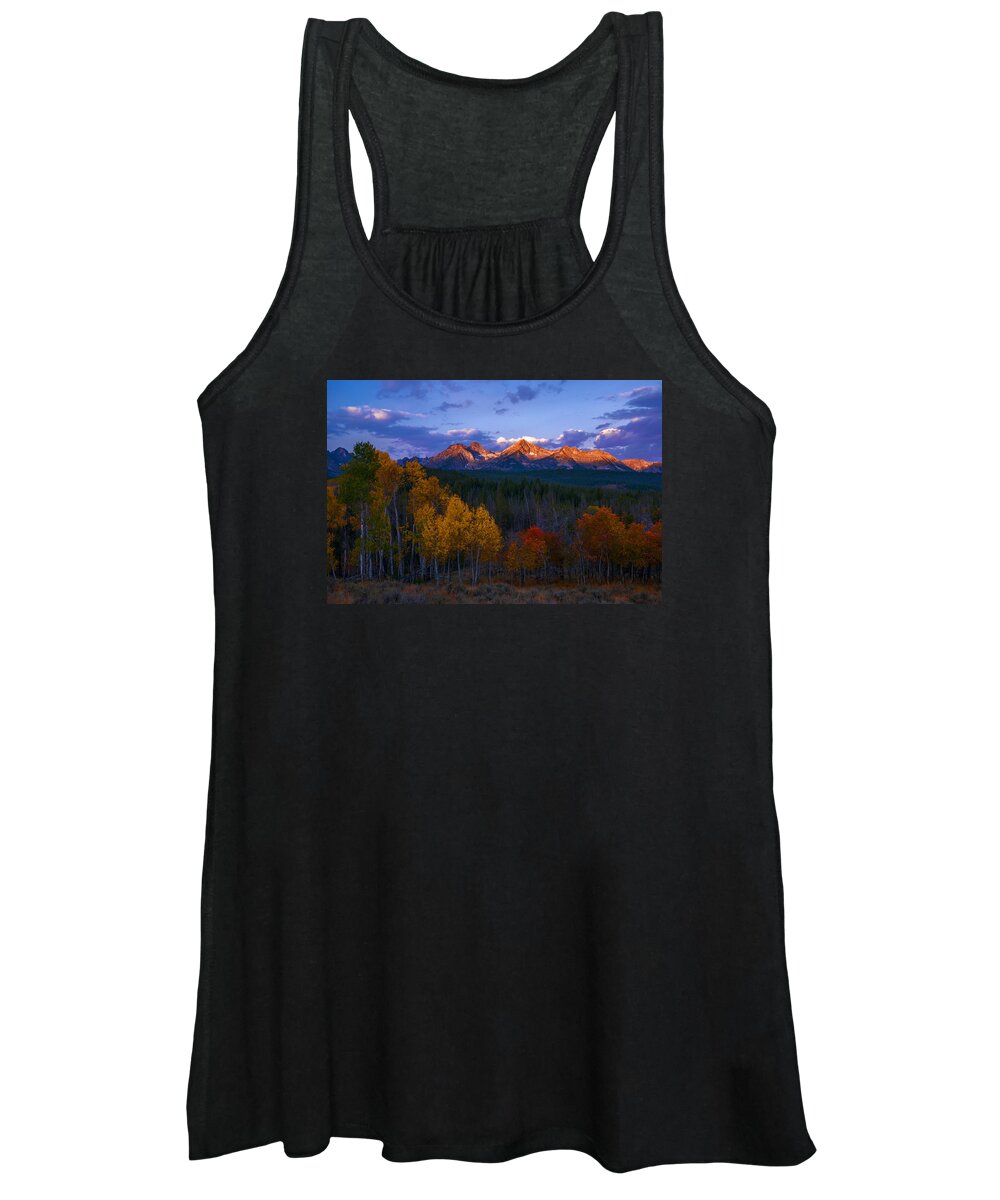 Sawtooth Mountain Women's Tank Top featuring the photograph Sawtooth Autumn Sunrise by Vishwanath Bhat
