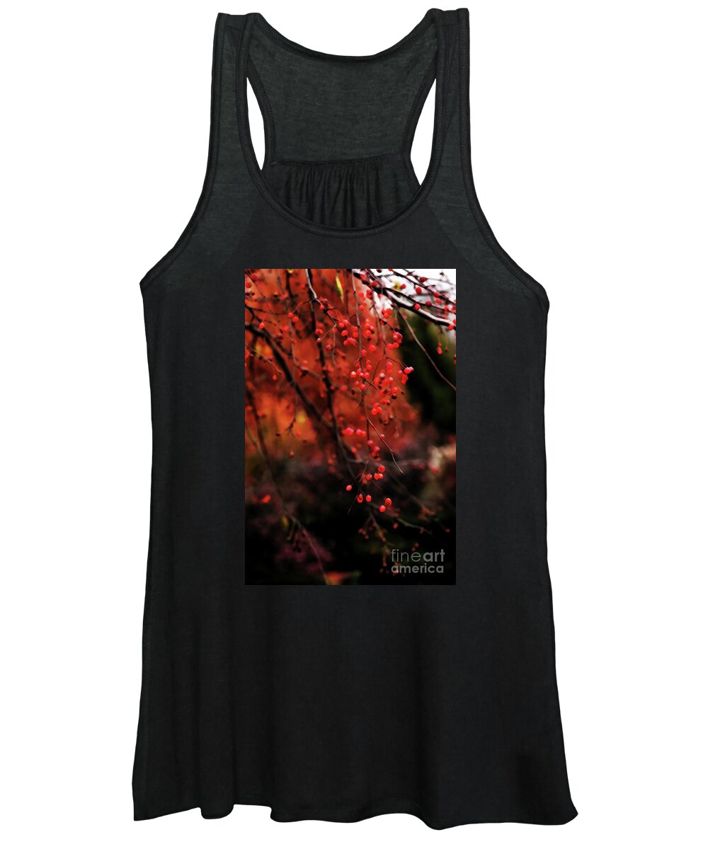 Tree Women's Tank Top featuring the photograph Weeping by Linda Shafer