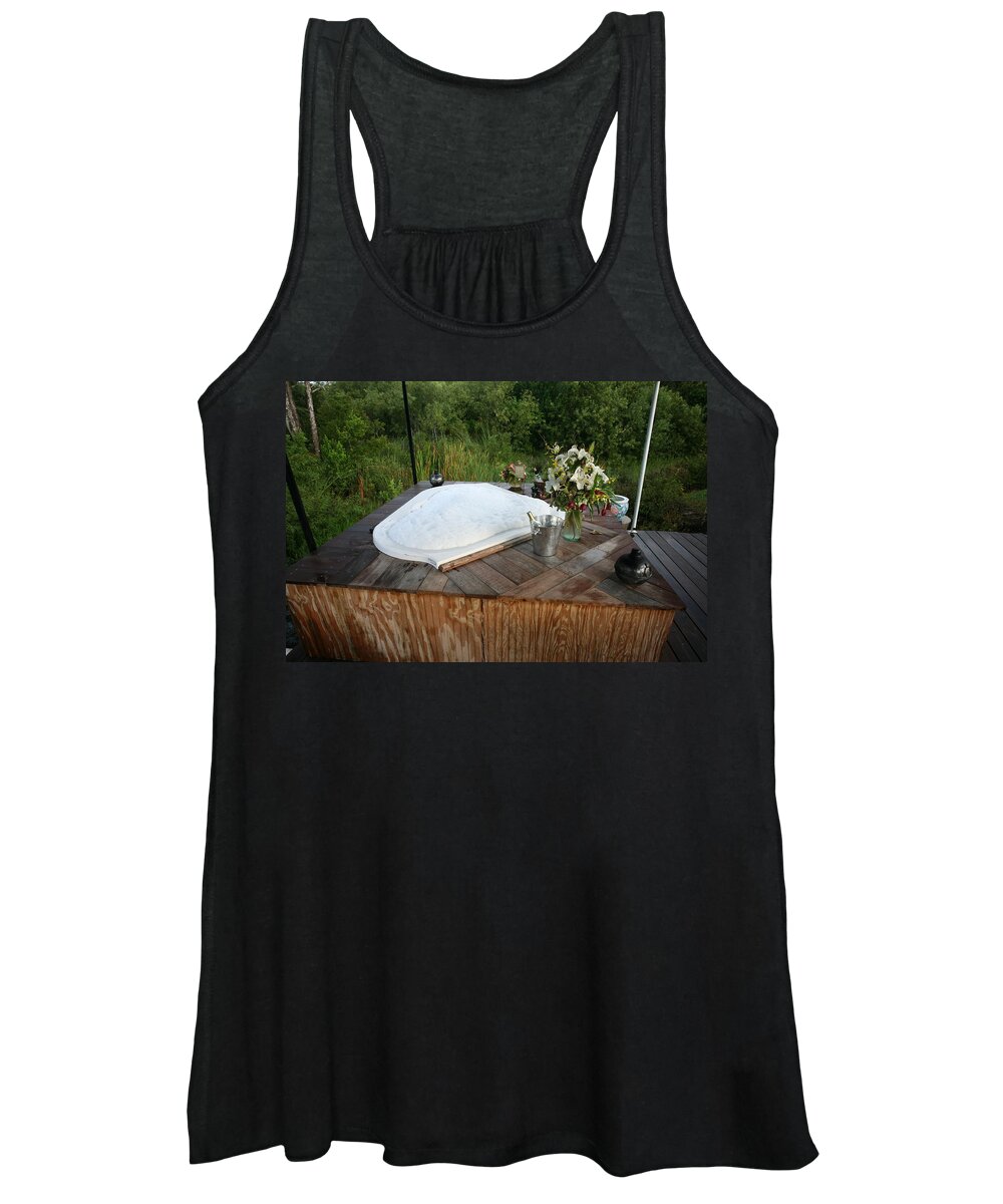 Everglades City Fl Professional Photographer Lucky Cole Women's Tank Top featuring the photograph Bubble Bath by Lucky Cole