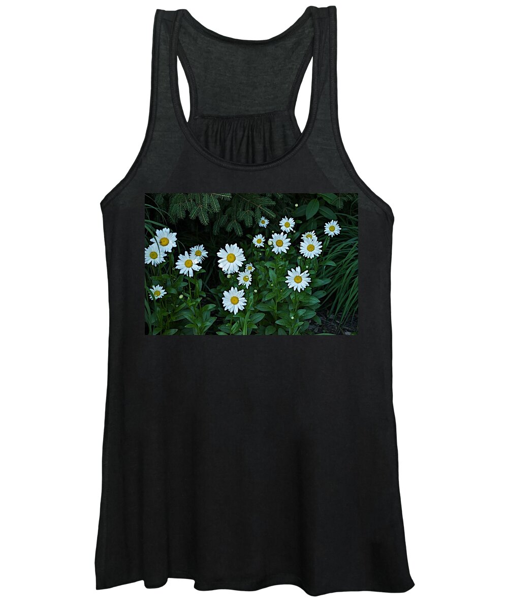 Flower Women's Tank Top featuring the photograph Eyes by Joseph Yarbrough