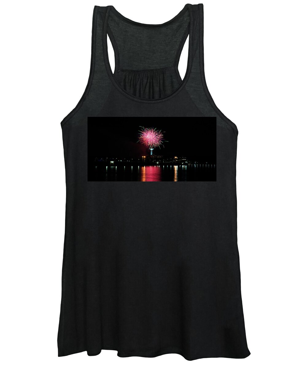 Alabama Women's Tank Top featuring the photograph Quad Cities Memorial Day Fireworks #4 by James-Allen