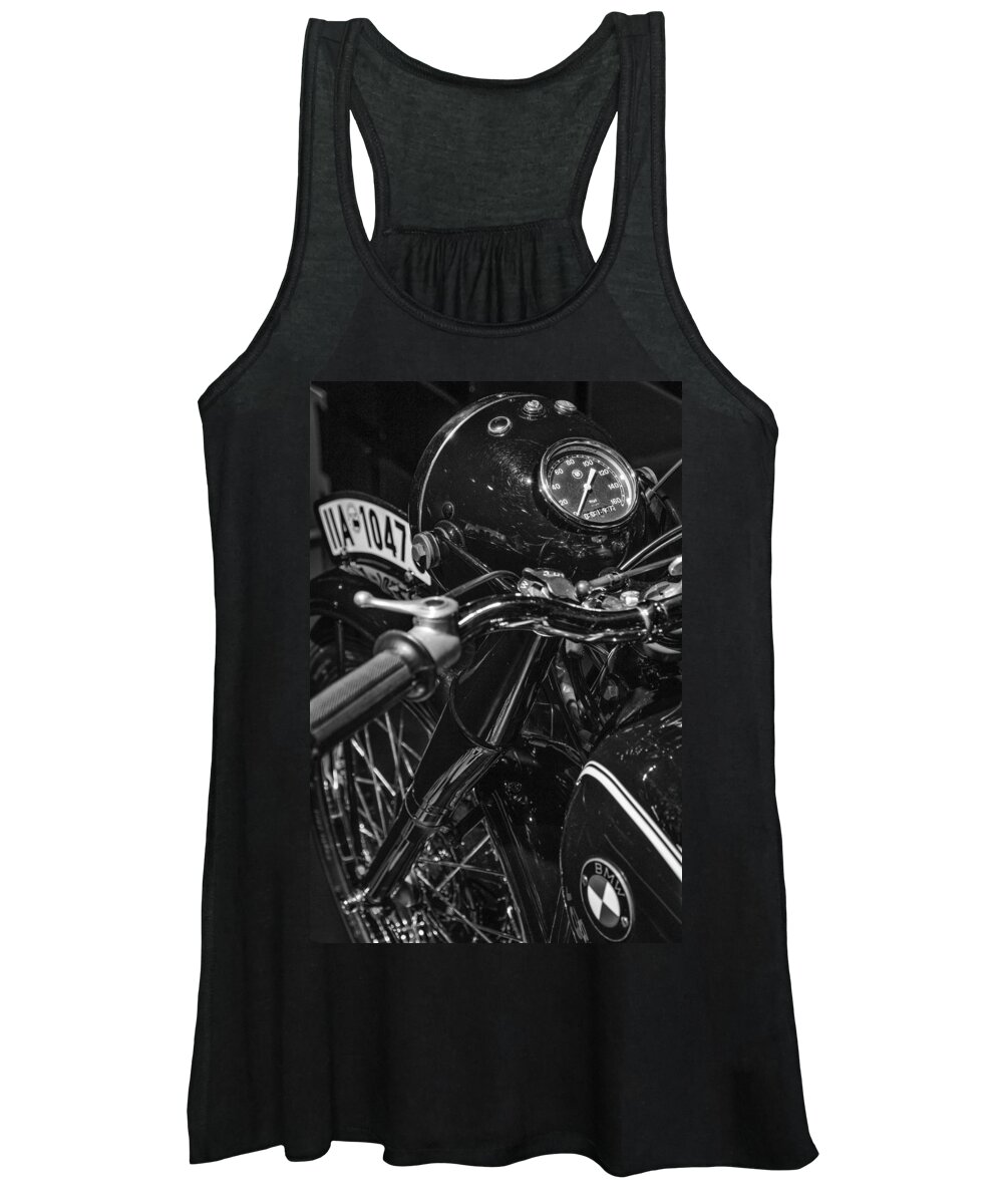 Bmw Women's Tank Top featuring the photograph Bmw R5 by Pablo Lopez