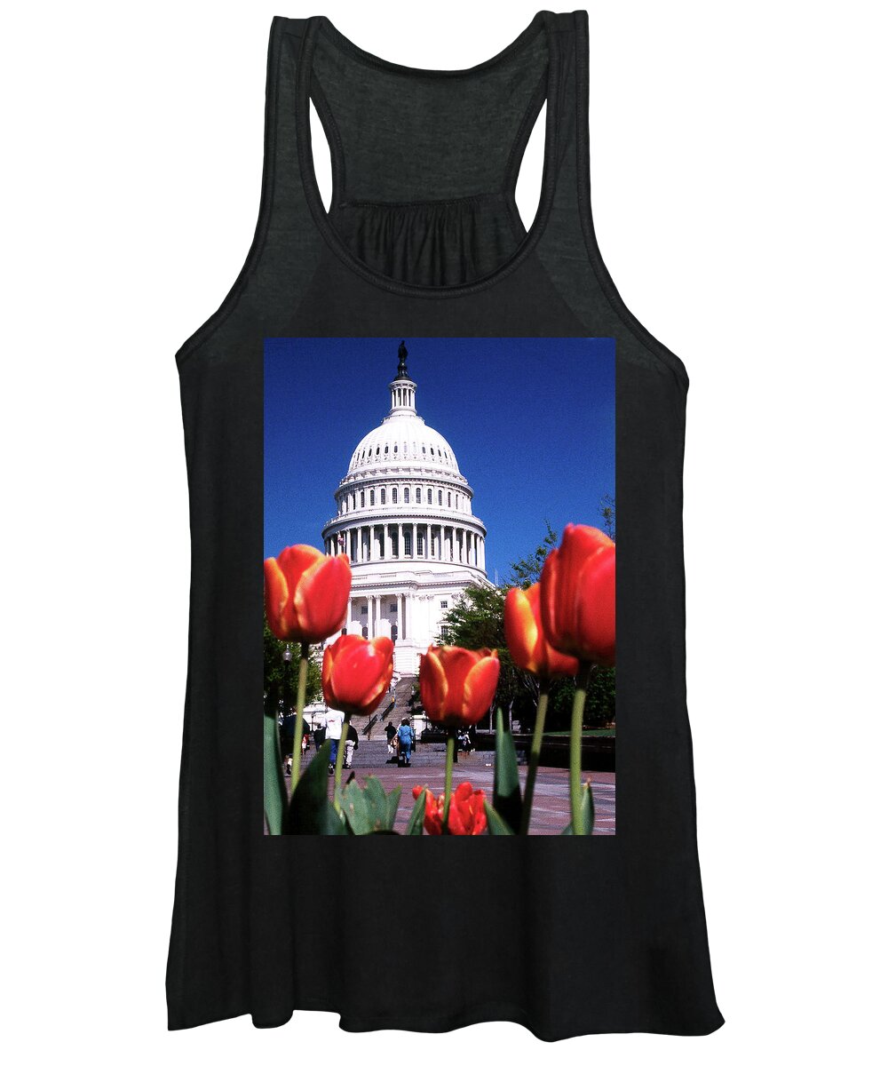 Capital Building Women's Tank Top featuring the photograph Capital Colors by Rein Nomm
